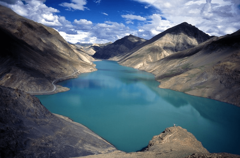 yamdrok lake, Tibet